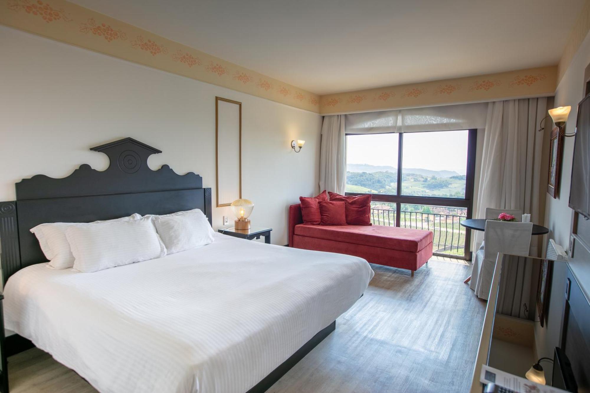 ホテル&スパ ド ヴィーニョ オートグラフ コレクション Bento Gonçalves エクステリア 写真 A room at the hotel