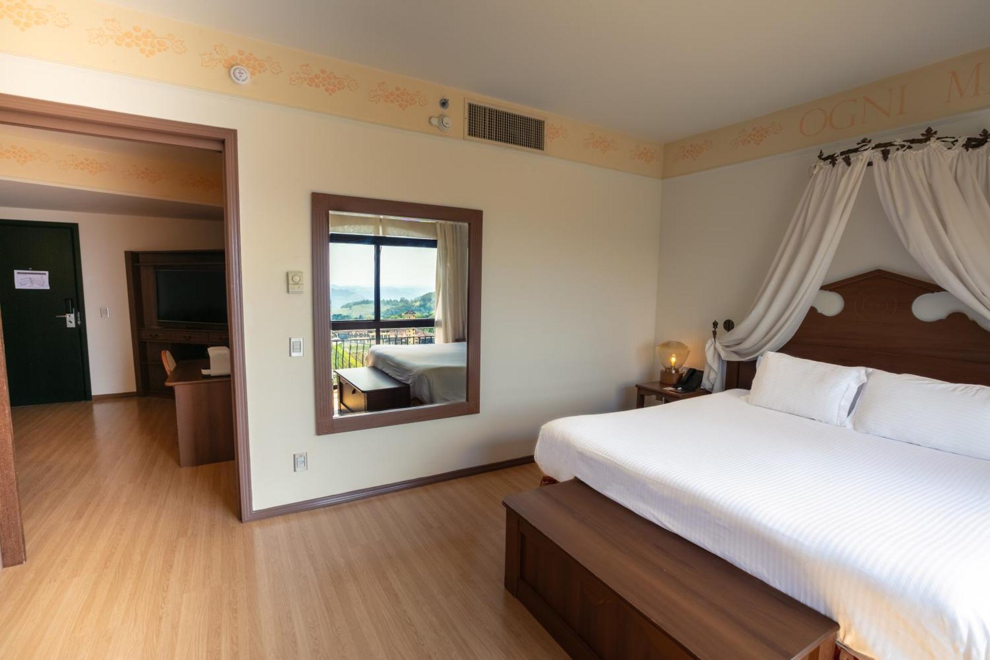 ホテル&スパ ド ヴィーニョ オートグラフ コレクション Bento Gonçalves エクステリア 写真 A bedroom at the hotel