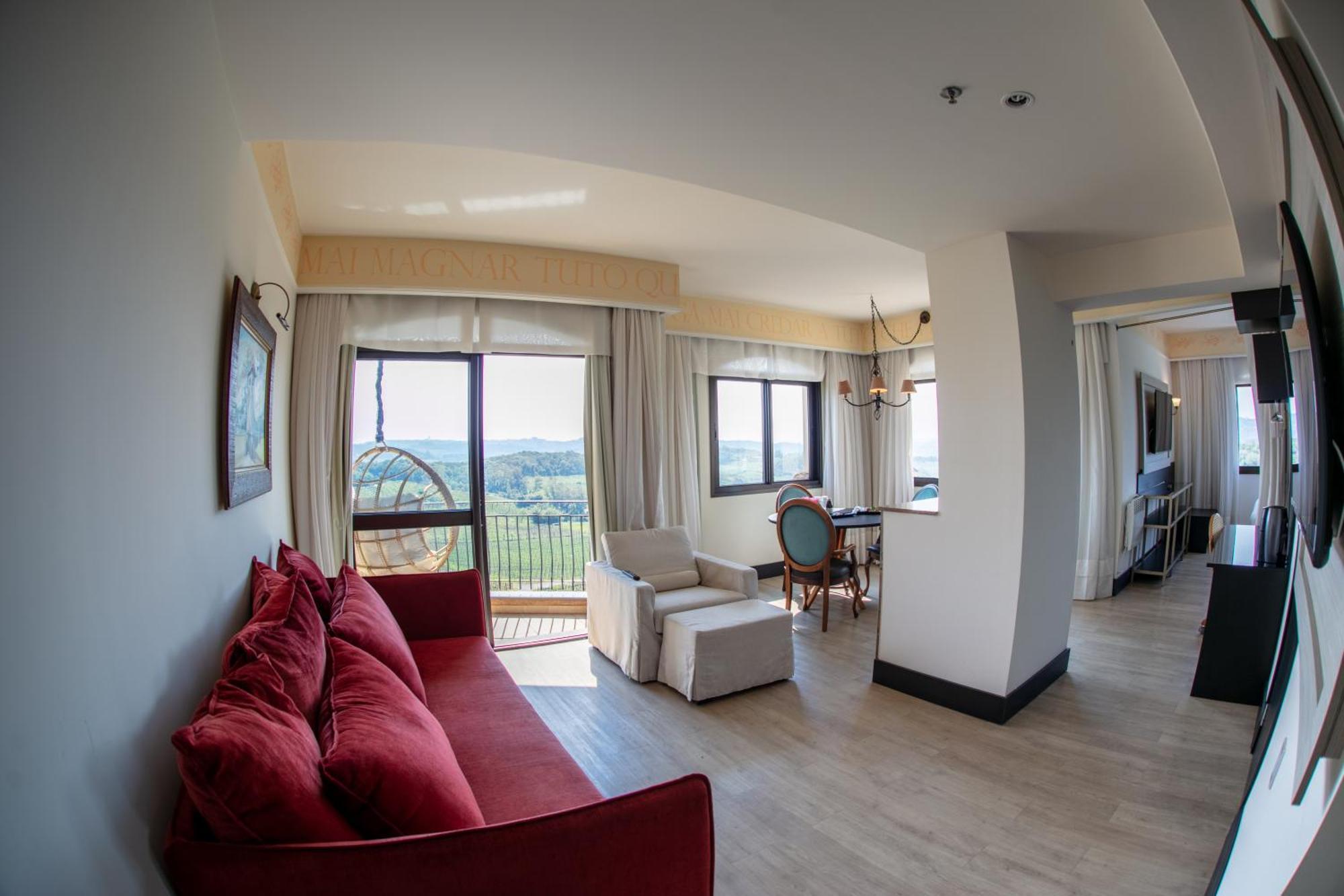 ホテル&スパ ド ヴィーニョ オートグラフ コレクション Bento Gonçalves エクステリア 写真 A suite at the hotel